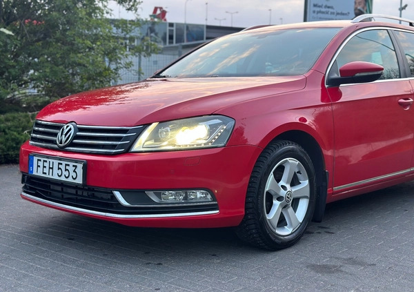 Volkswagen Passat cena 23900 przebieg: 334125, rok produkcji 2011 z Wrocław małe 92